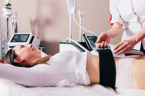 woman having body sculpting to help improve her body image and her mental health Leicester